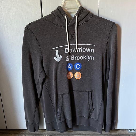 Abercrombie & Fitch NYC hoodie!! - Picture 1 of 2